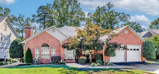 16 Masters Place Dr, Maumelle, AR 72113