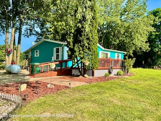 7035 W 5 Point Hwy, Bellevue, MI 49021