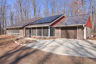 W8534 Natures Rd, Greenwood, WI 54437