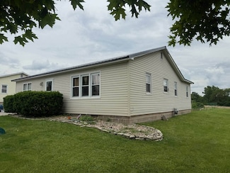 31607 Old Monticello Rd, Canton, MO 63435