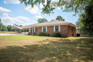 749 Molly Ln, Newark, AR 72562