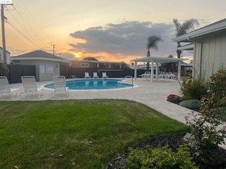 64 Oneida St, Oakley, CA 94561