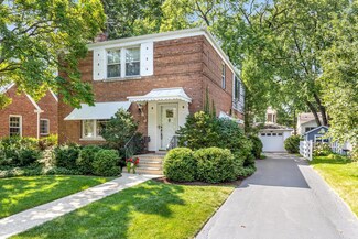 832 Homestead Rd, La Grange Park, IL 60526