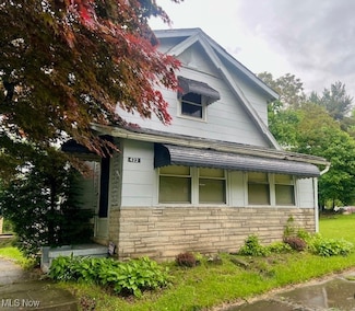 422 N Worthington St, Youngstown, OH 44510