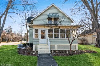 504 Mckinley St, Batavia, IL 60510