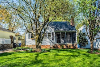 2324 Fairway Dr, Winston Salem, NC 27103