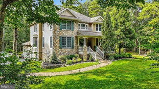 4 High Point Dr, Medford, NJ 08055