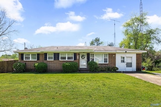 3203 Deerfield Rd NW, Huntsville, AL 35810