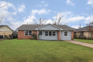 201 Floradora Ln, Houston, TX 77076