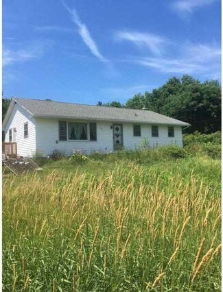 7912 Lewis Rd, Holland, NY 14080