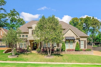 10234 Oak Levee Dr, Lakeland, TN 38002