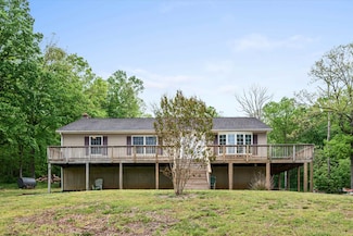 246 Locust Ln, Edinburg, VA 22824