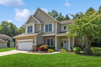 3744 Fox Crossing Dr, Saint Joseph, MI 49085