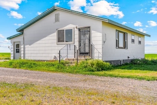1036 Davis Rd, Hardin, MT 59034
