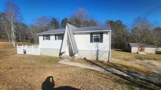 43 Fir St, Chickamauga, GA 30707