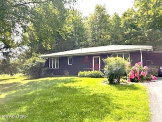 445 Yon Side Dr, Sparta, TN 38583