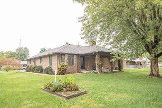 1102 Fredrick St, Mountain Grove, MO 65711