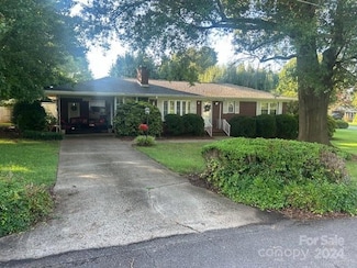 106 Freeman St, Rutherfordton, NC 28139
