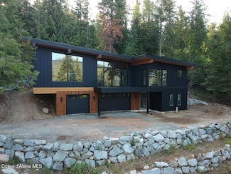 292 Fairway View Dr, Sandpoint, ID 83864