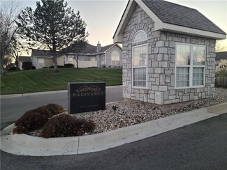 11314 S Pflumm Rd, Lenexa, KS 66215