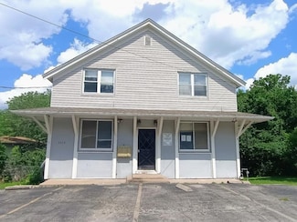 3115 S Forest Ave, Independence, MO 64052