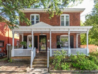 51 Monroe St, Burlington, VT 05401