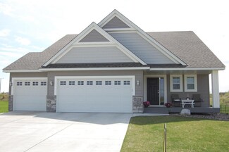 2433 14th St NE, Faribault, MN 55021
