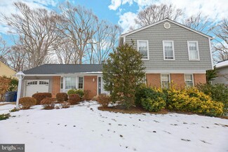 4913 Althea Dr, Annandale, VA 22003
