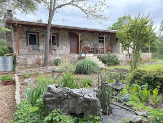 525 Plant Lady Ln, Dripping Springs, TX 78620