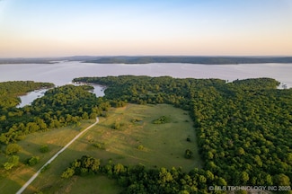 1 S 4256 Rd, Texanna, OK 74462