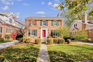 872 University Place, Grosse Pointe, MI 48230