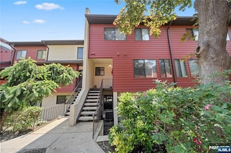 105 River Rd Unit 3, Nutley, NJ 07110