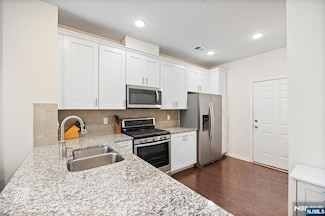 157 Wesmont Dr, Wood Ridge, NJ 07075