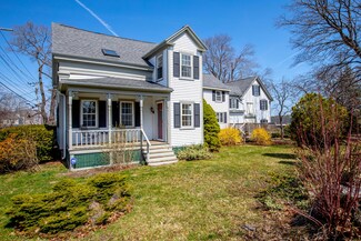 1161 Washington St, Bath, ME 04530