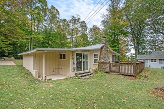 16657 Bromley Dr, Gowen, MI 49326