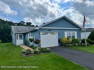 88 Everest Dr S, Brick, NJ 08724