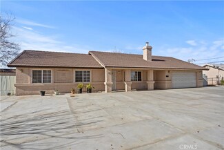 9952 Hemlock Ave, Hesperia, CA 92345