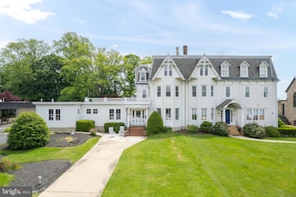 30 W Main St Unit B, Moorestown, NJ 08057