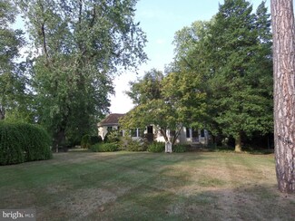 236 E Sylvan Ave, Rutledge, PA 19070