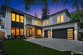 9440 114th Ave NE, Kirkland, WA 98033