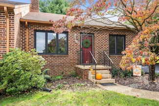 943 Rosedale Dr, Harrisonburg, VA 22801