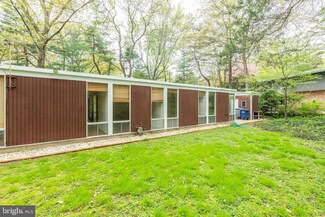 2308 Kimbro St, Alexandria, VA 22307