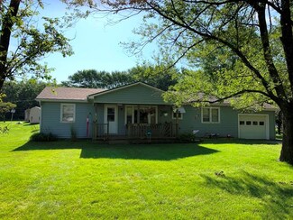 2126 Sportsman Rd, Trenton, MO 64683