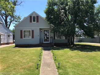 20814 Raymond St, Maple Heights, OH 44137