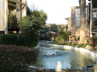 5550 N Braeswood Blvd Unit 27, Houston, TX 77096