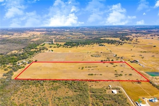 000 Pfullman Rd, Seguin, TX 78155