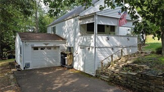 2599 Oakhill Dr, South Park, PA 15129