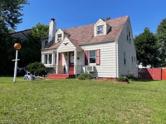 77 Oxford St, Haledon, NJ 07508