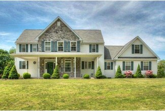 24 Shade Rd, Oley, PA 19547