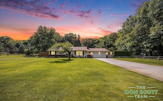 11829 Hoskins Ave NE, Cedar Springs, MI 49319